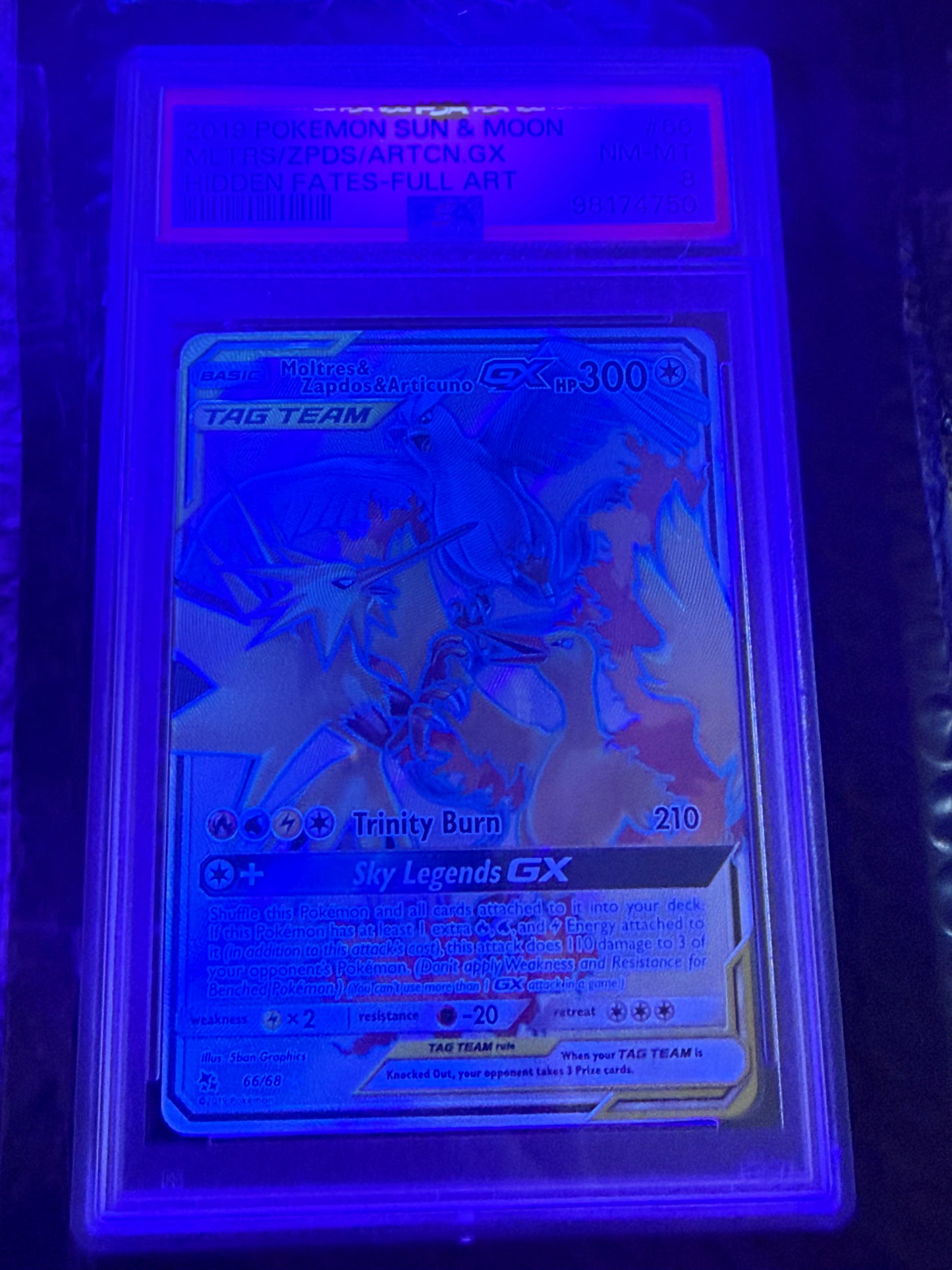 2019 POKEMON SUN & MOON #66 FULL ART/MOLTRES & ZAPDOS & ARTICUNO GX PSA 8